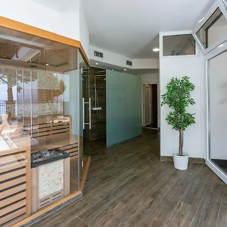 Luxusapartment Mit Pool, Sauna, Direkt Am Appartement Novi Vinodolski