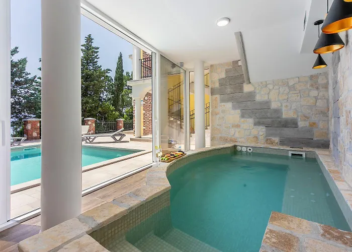 Luxusapartment Mit Pool, Sauna, Direkt Am דירה *
