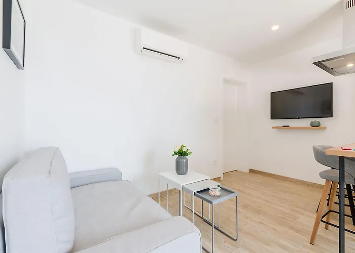 Luxusapartment Mit Pool, Sauna, Direkt Am דירה נובי ווינודולסקי