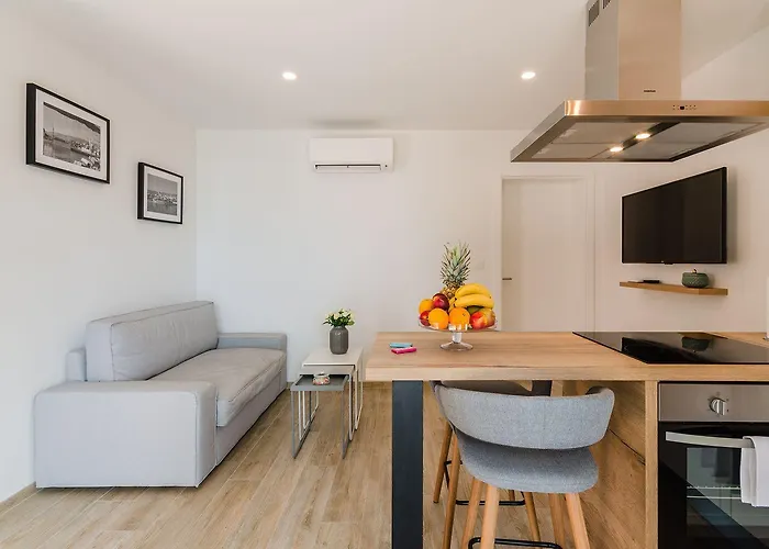 Luxusapartment Mit Pool, Sauna, Direkt Am דירה
