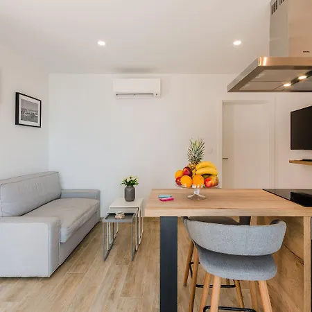 Luxusapartment Mit Pool, Sauna, Direkt Am Apartmán