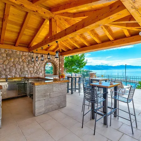 Luxusapartment Mit Pool, Sauna, Direkt Am *