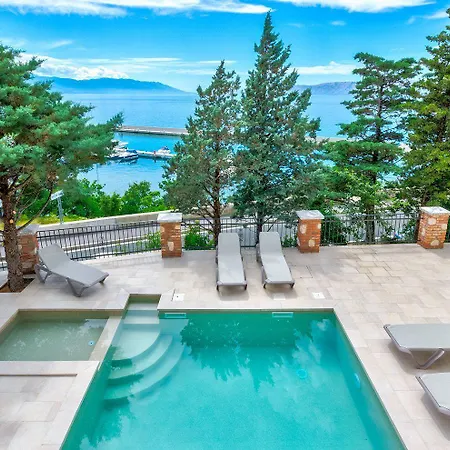 Luxusapartment Mit Pool, Sauna, Direkt Am *